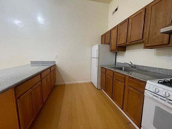 2nd image of 1154 Kearny St