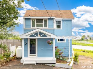 5 Seneca Trl, East Haven, CT 06512