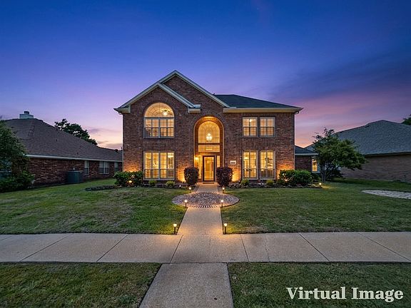2nd image of 2317 Wellesly Rd