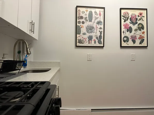 211 Monitor Street image 13 of 17