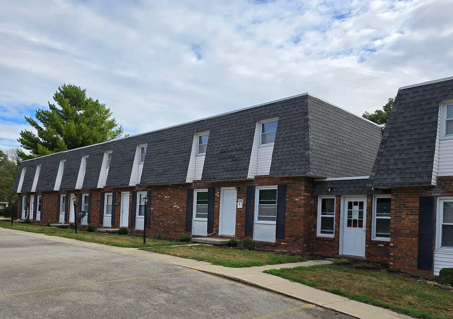 509 Lafayette Avenue, Mattoon — Photo 1