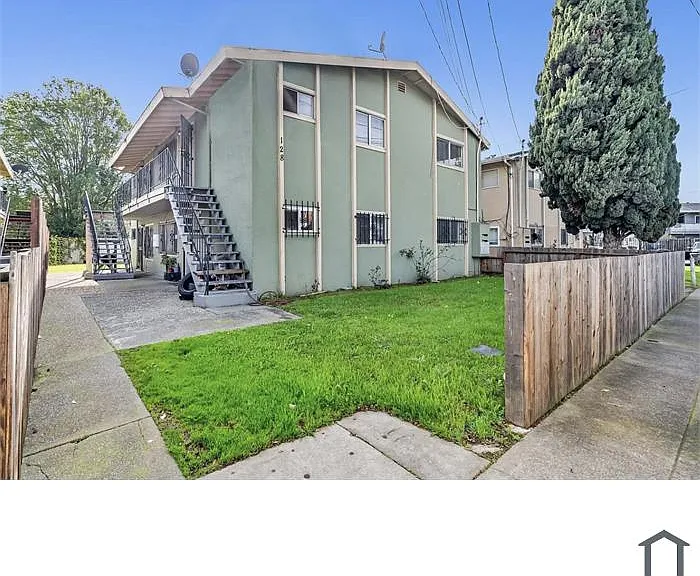 128 Catron Dr #D — Photo 1