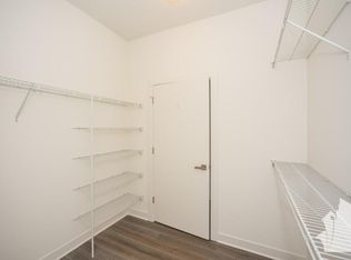 856 N Franklin St #502, Chicago, IL 60610