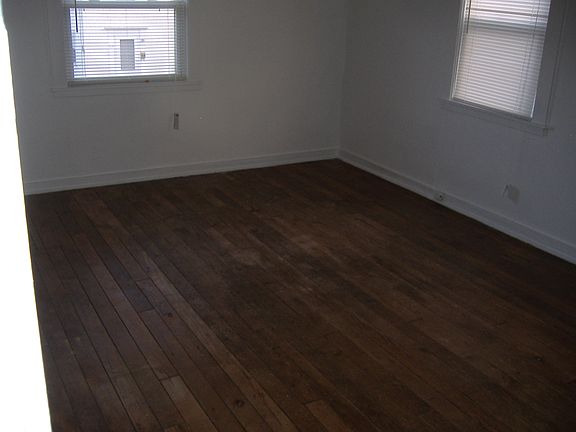 1st bedroom