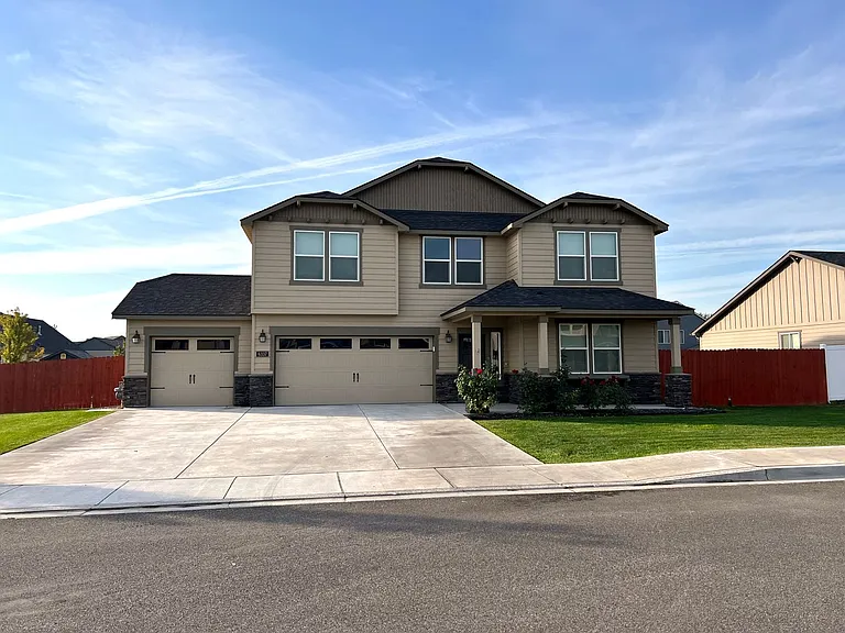 6337 Marble St — Photo 1