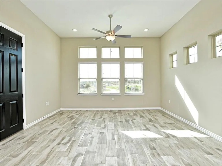 109 Harborside Dr #101 — Photo 4