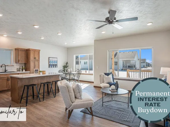 3701 S Momentus Cir, Sioux Falls, SD 57110