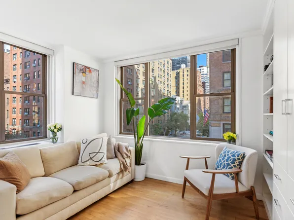 137 East 36th Street image 6 of 13