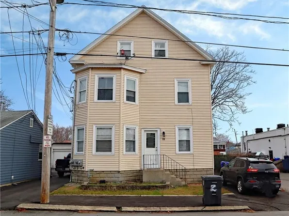 11 Garfield St APT 1, Providence, RI 02904