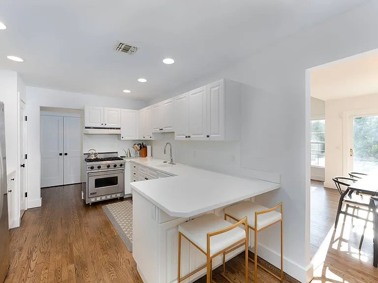 12 Underwood Dr — Photo 13