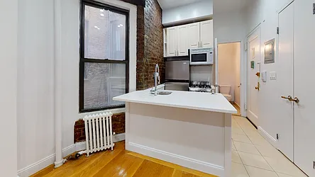 Rented by Bond New York