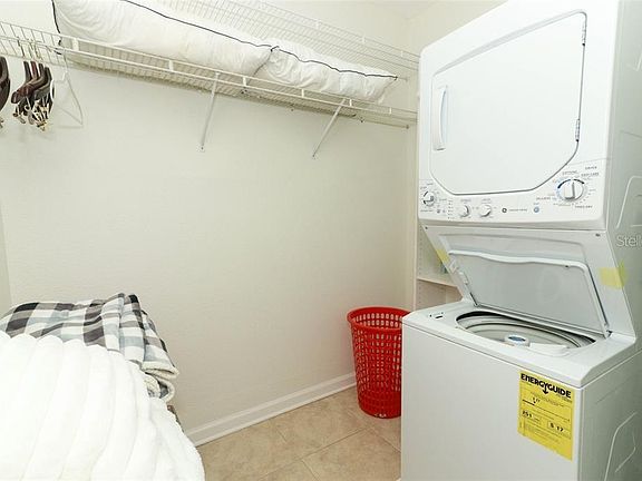 3rd image of 1442 Palm Ave