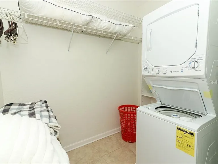 1442 Palm Ave — Photo 3