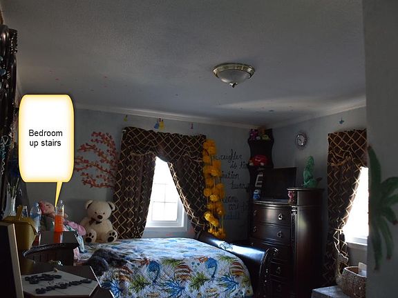 2nd image of 1155 Camellia Dr