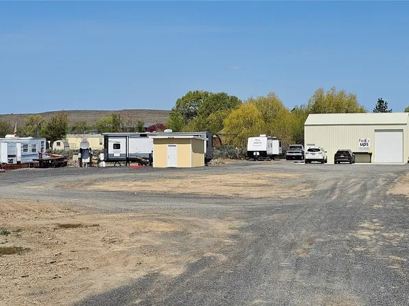 1176 Highway 28 E, Soap Lake, WA 98851