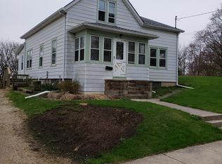 16 Highland Ave, Edgerton, WI 53534