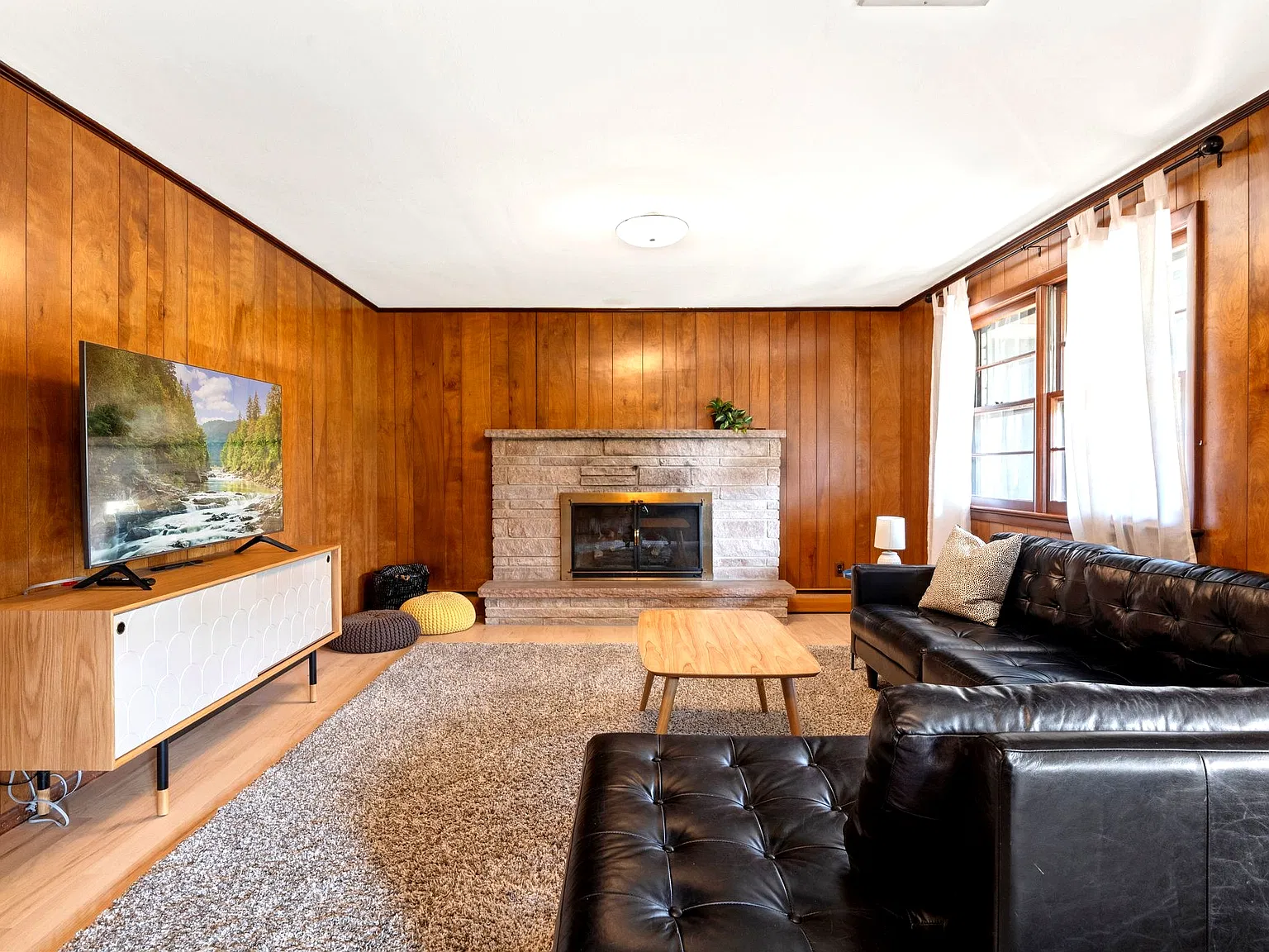 3 bed, 2200 sqft, $5,500 — Photo 3