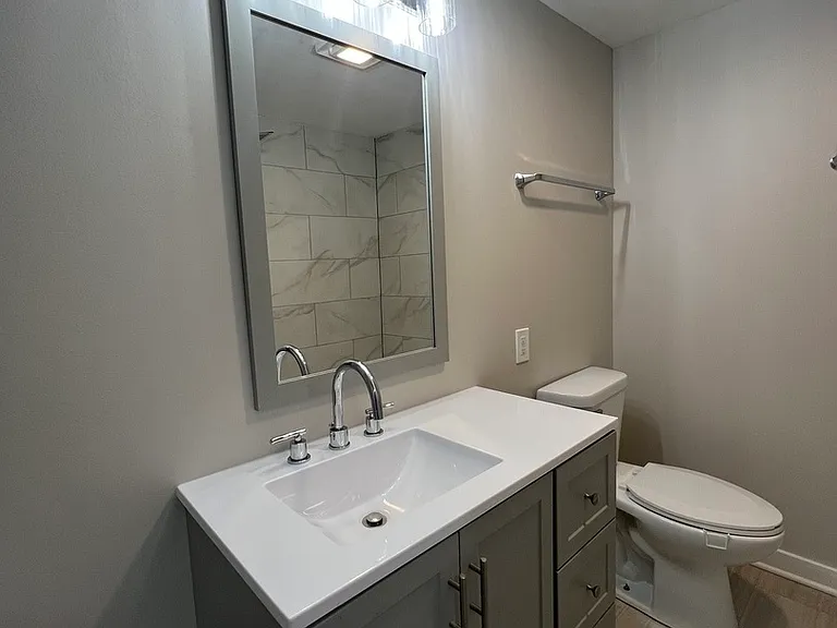 407 E Abe St — Photo 9