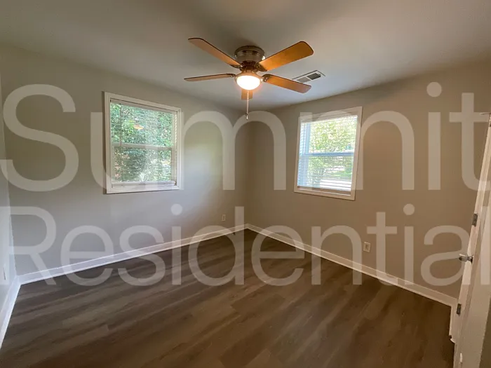 2590 Godfrey Dr NW — Photo 9