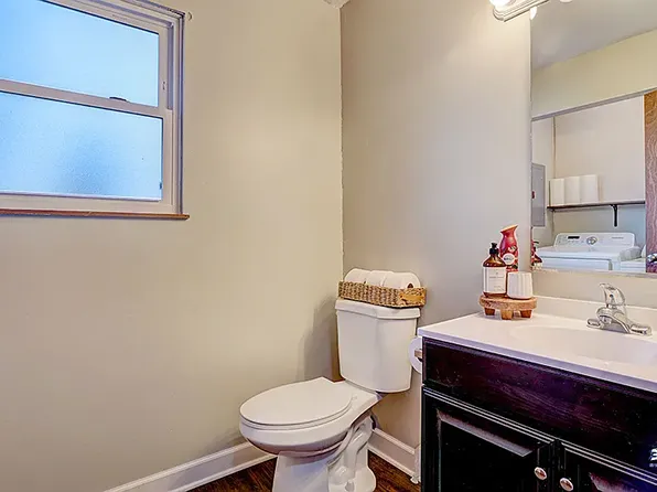 621 Nantucket Way, Island Lake, IL 60042