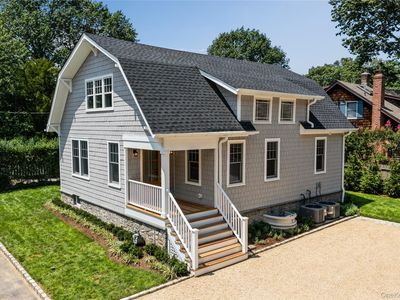 12 Brown Street, Sea Cliff, NY, 11579
