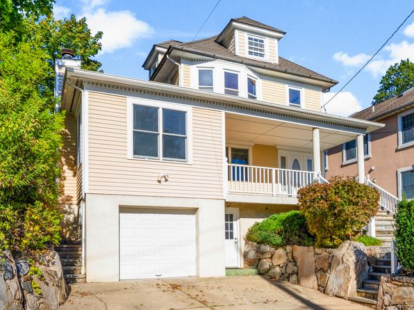 59 Oak St