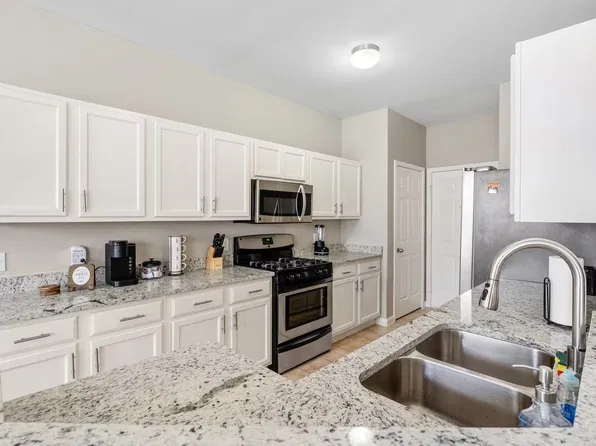 6010 Yorkglen Manor Ln, Houston, TX 77084