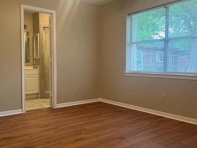 3401 Hummingbird Ln — Photo 4
