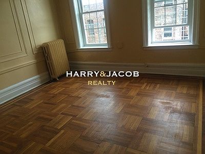 2nd image of 2828 Valentine Ave APT 4B