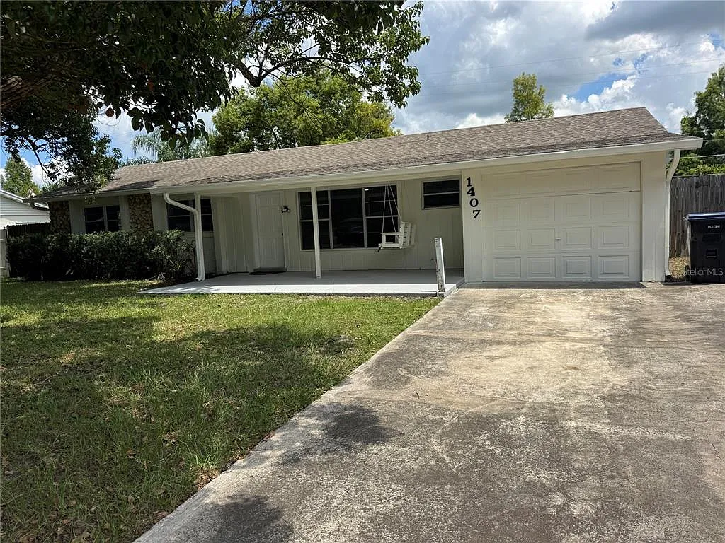 4 bed, 2.5 bath, 1473 sqft, $2,800 — Photo 1
