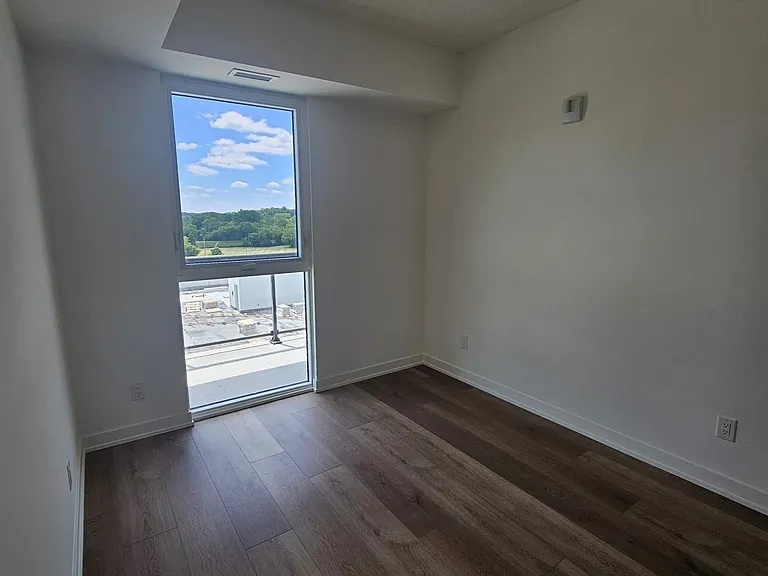 33 Erie Ave #614 — Photo 20