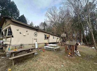 121 Taylor Rd, Putney, VT 05346