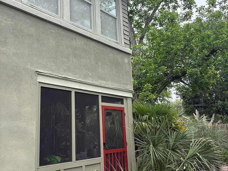 1220 E Duffy St — Photo 3