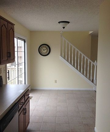 4th image of 5010 Pebble Cir