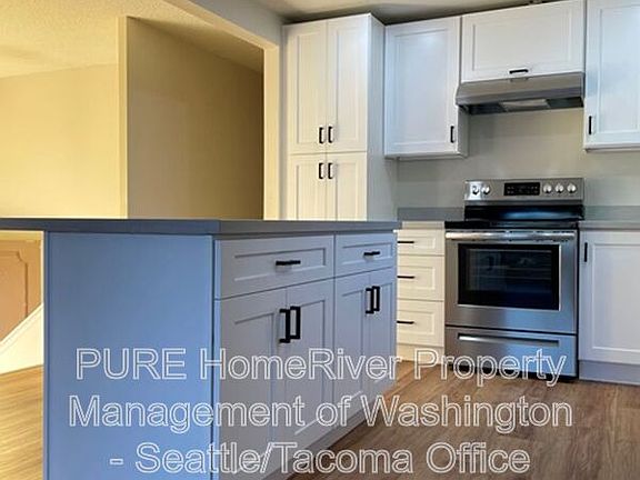 3rd image of 1727 45th Ave SW