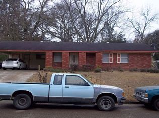 142 Alfred Dr, Vicksburg, MS 39180