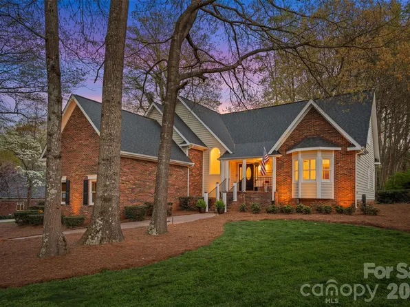 134 Lawrence Tee Ln, Mooresville, NC 28117