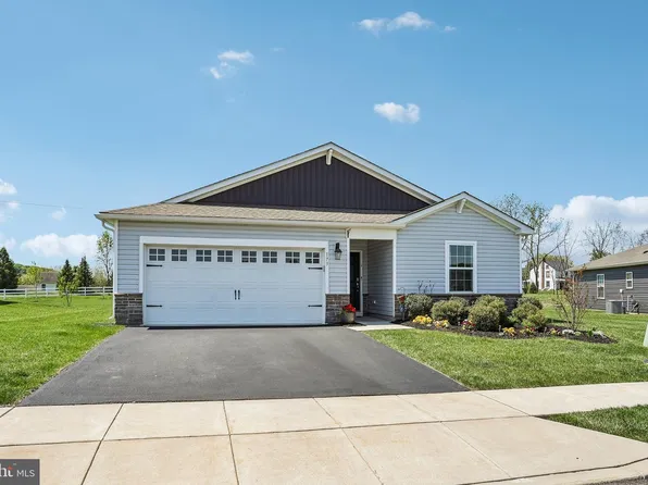 173 Lilly Dr, Pottstown, PA 19464