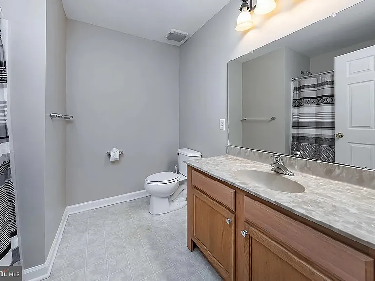 1122 Tristram Cir #1122 — Photo 9