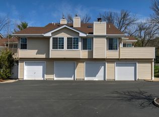 2 Wendover Ct, Bedminster, NJ 07921