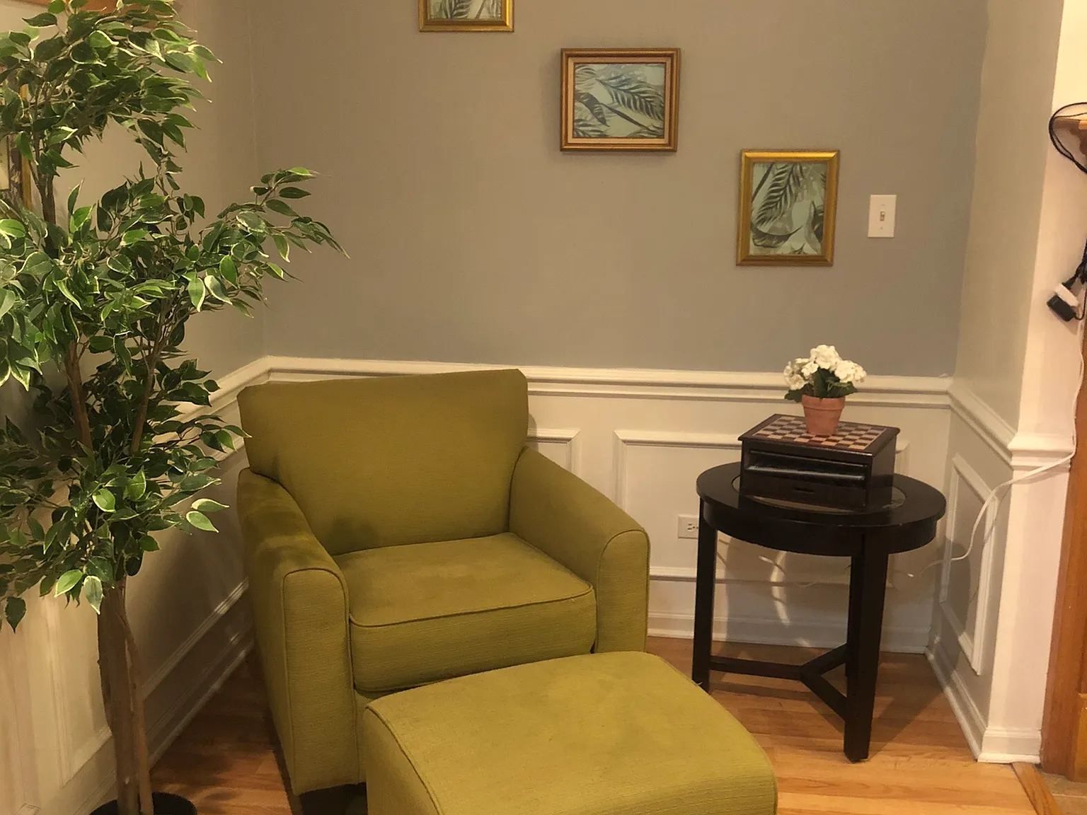 3 bed, 1100 sqft, $2,000 — Photo 2