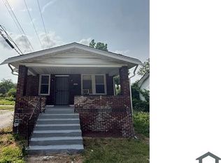 5619 Park Ln, Saint Louis, MO 63136