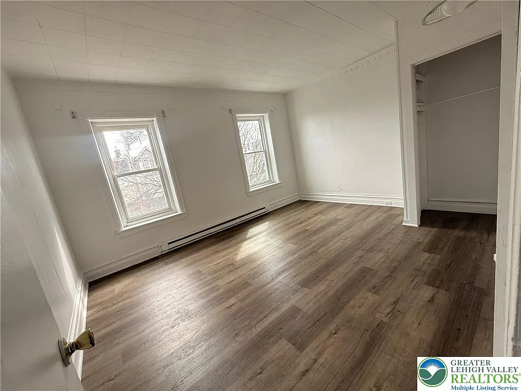 1 bed, 1.0 bath, 1792 sqft, $1,250 — Photo 3