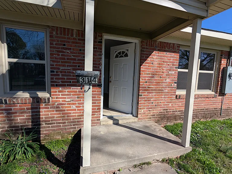 1120 W Monroe Ave #2 — Photo 4