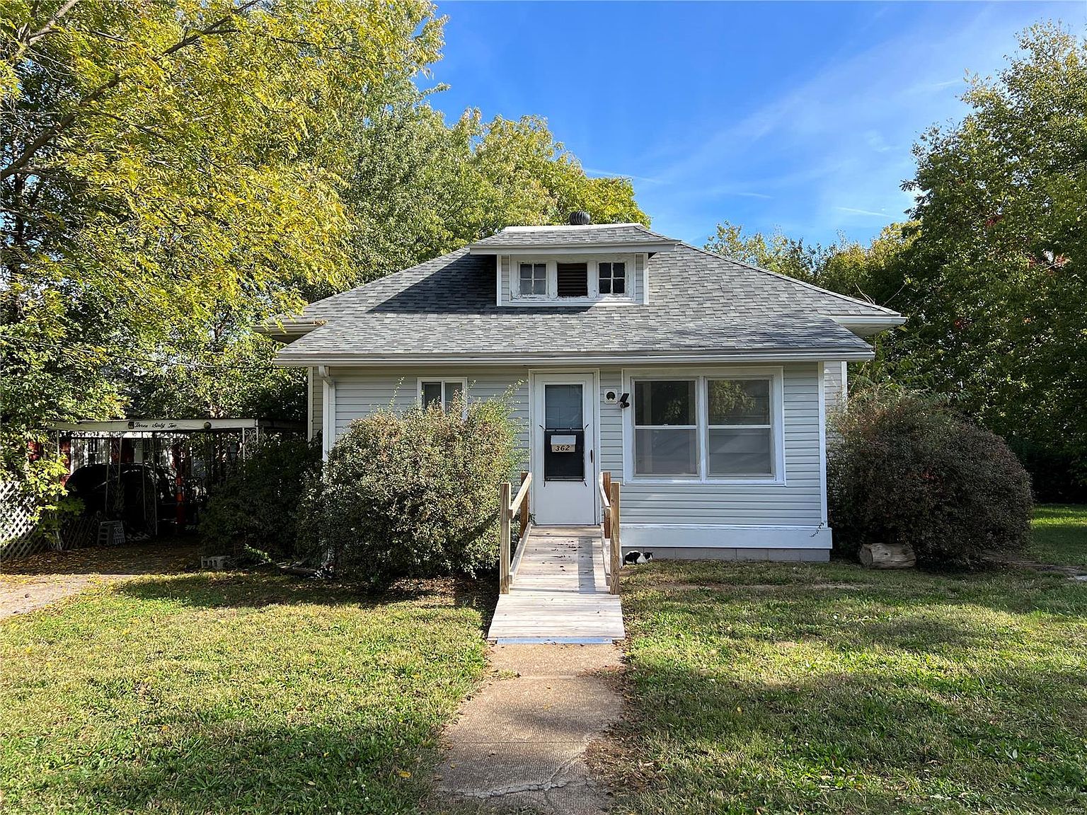 362 N Jackson Ave, Lebanon, MO 65536 | MLS #23063025 | Zillow