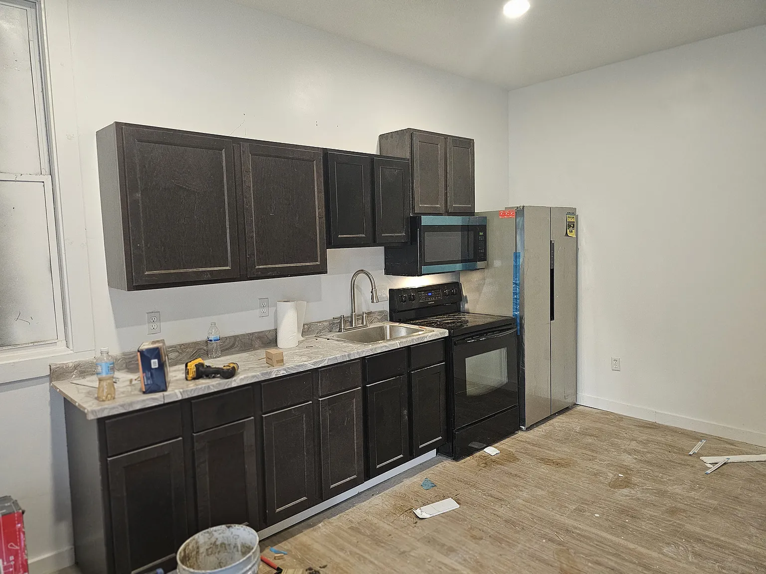 1835 W Washington St — Photo 1