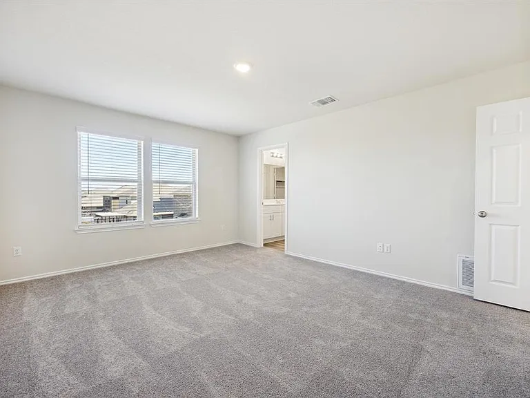 91 Pacific Loon St — Photo 5
