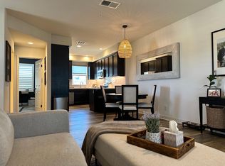 707 Magnolia Ave, Carlsbad, CA 92008