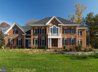 10231 Leesburg Pike, Vienna, VA 22182