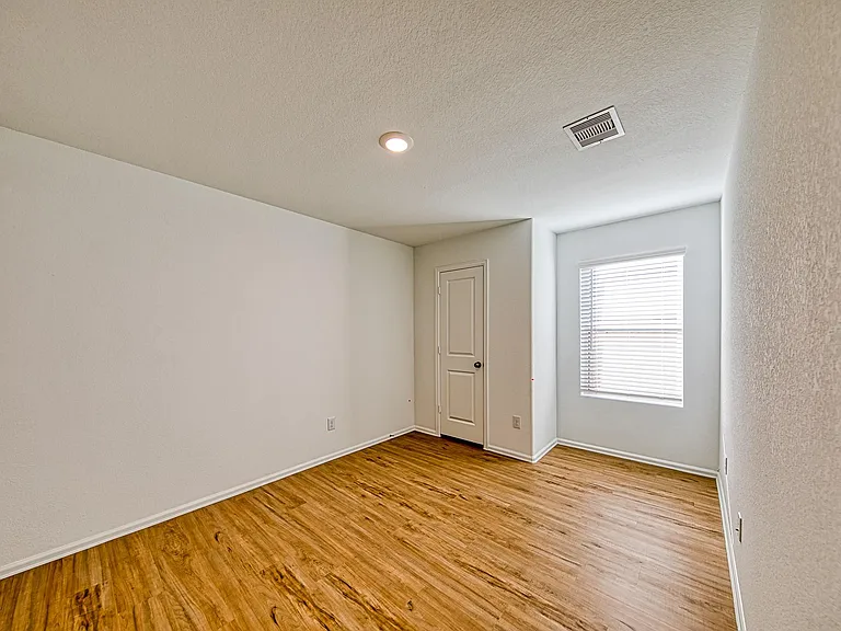 14418 Woodcott Warren Way — Photo 26